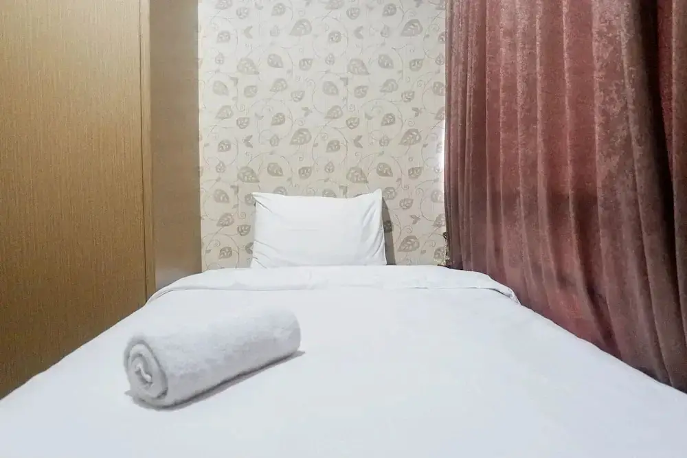 Сурабая: Minimalist 2BR Apartment at Tamansari Papilio