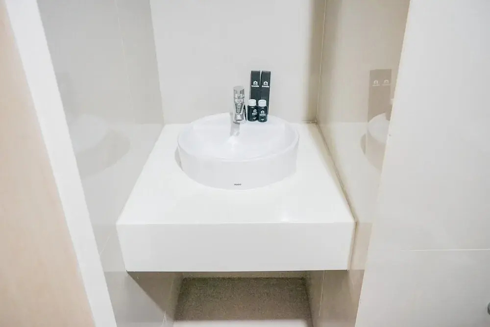 Южный Тангеранг: Wonderful Studio Apartment at Tree Park