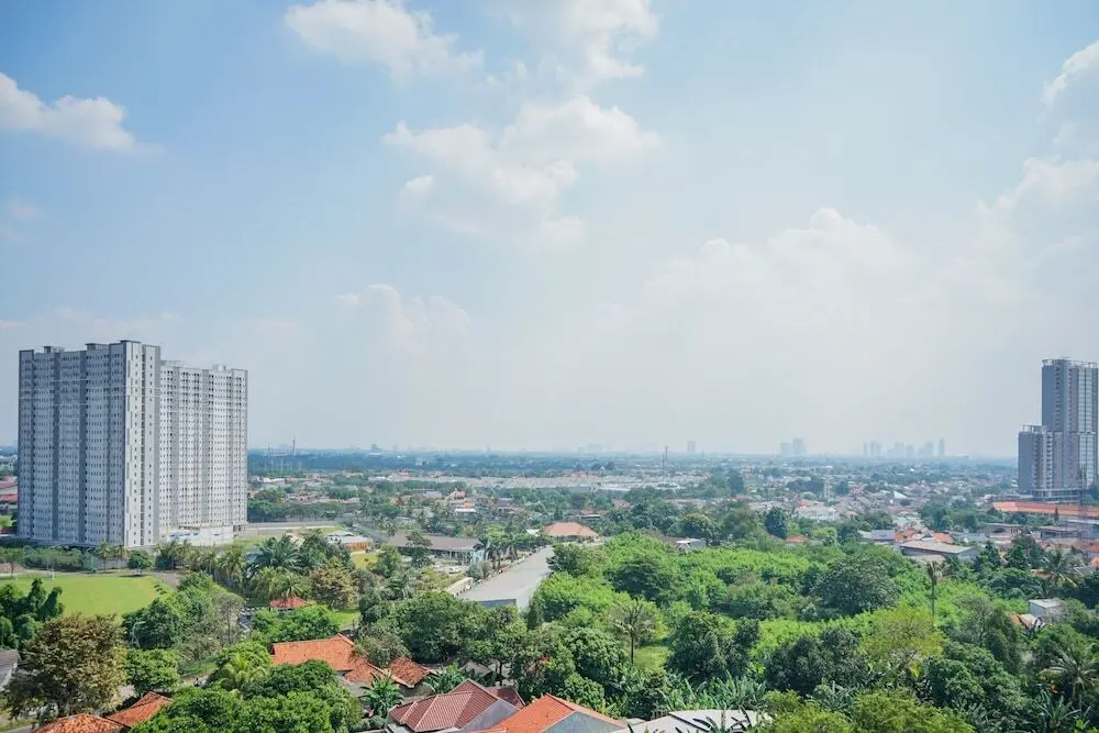 Южный Тангеранг: Fabulous Studio Bintaro Icon Apartment