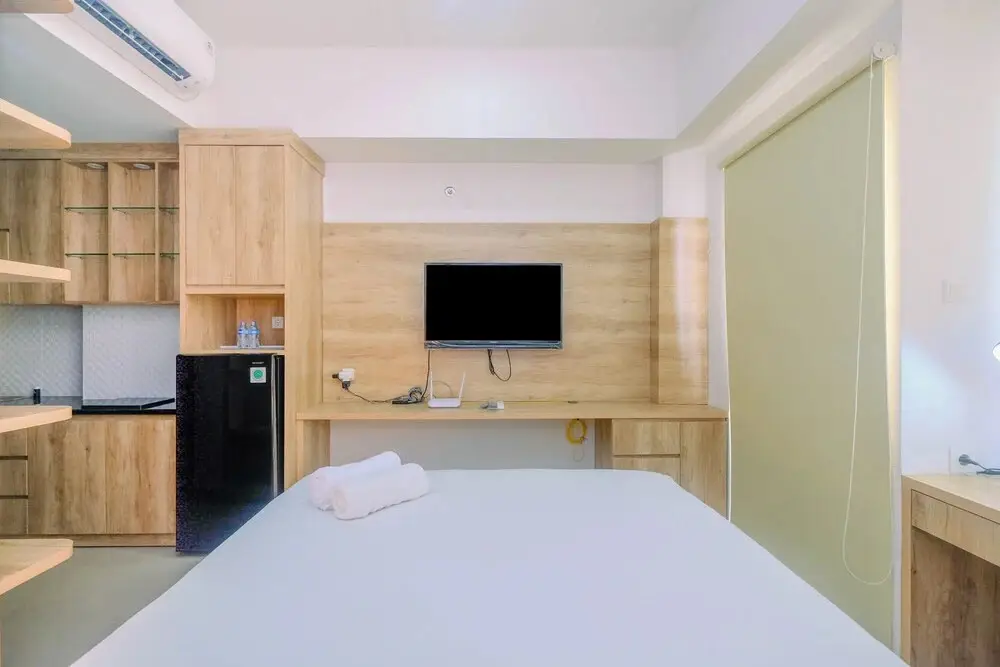 Чикаранг: Minimalist Mustika Golf Residence Studio Apartment with City View
