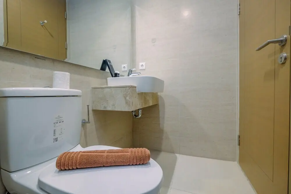 Джакарта: Cozy Gold Coast Studio Apartment with Pool and Sea View