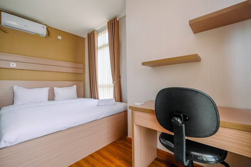 Джакарта: Fully Furnished 2BR Apartment at Pejaten Park Residence