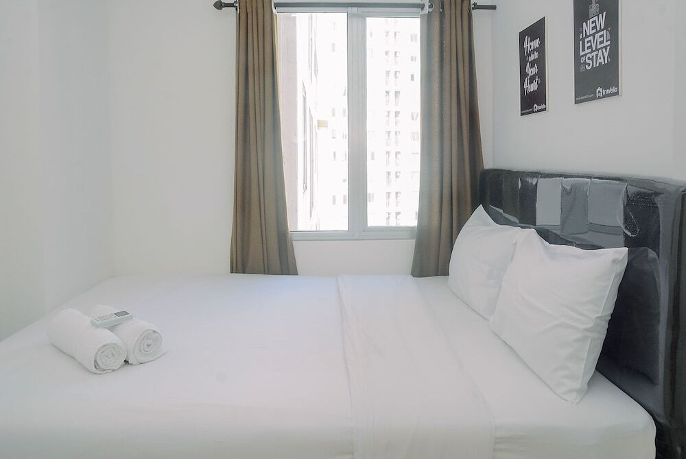 Джакарта: 2BR Bassura City Apartment Pool View near Bassura Mall