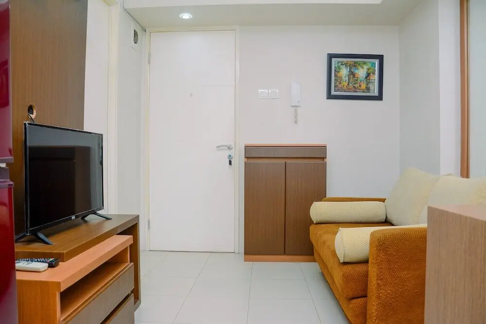 Джакарта: Fully Furnished and Cozy 2BR at Bassura City Apartment