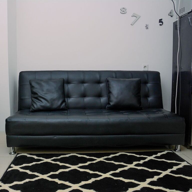 Джакарта: Homey 2BR at Bassura City Apartment