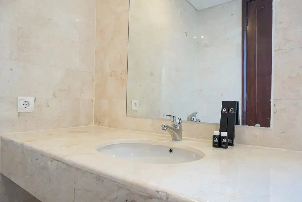 Джакарта: Elegant 2BR at The Empyreal Condominium Epicentrum Apartment