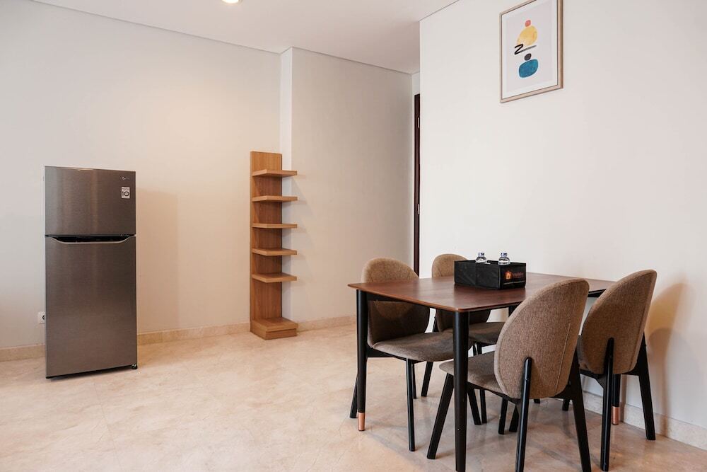 Джакарта: Luxurious 1BR @ The Empyreal Condominium Epicentrum Apartment