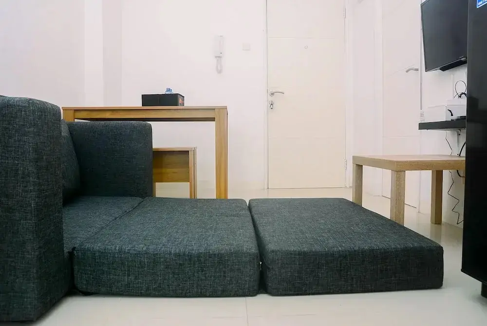 Джакарта: 2BR Modern Fully Furnished Bassura City Apartment