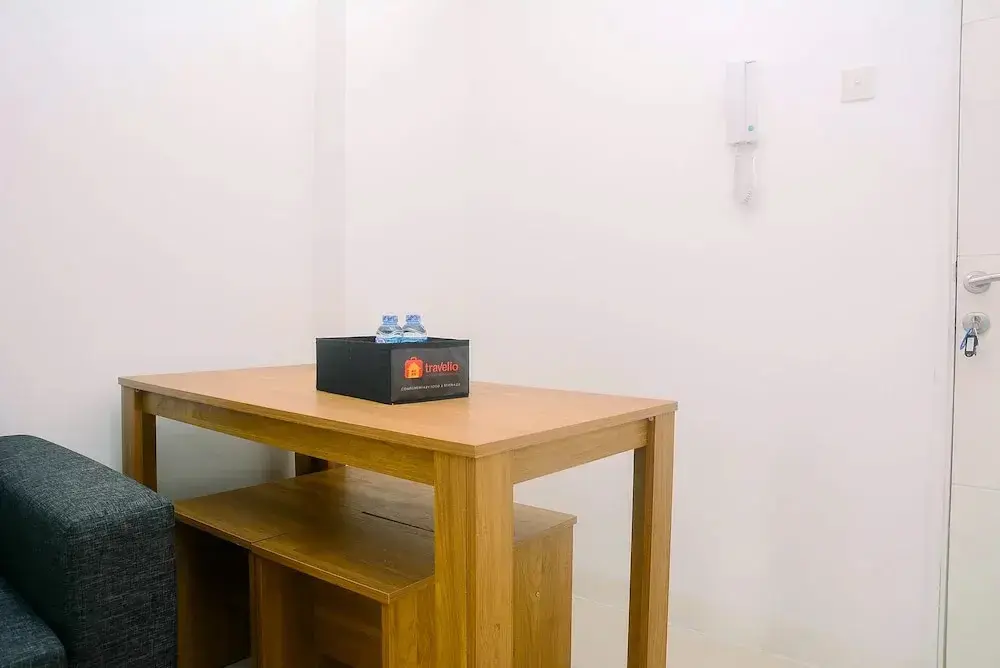 Джакарта: 2BR Modern Fully Furnished Bassura City Apartment