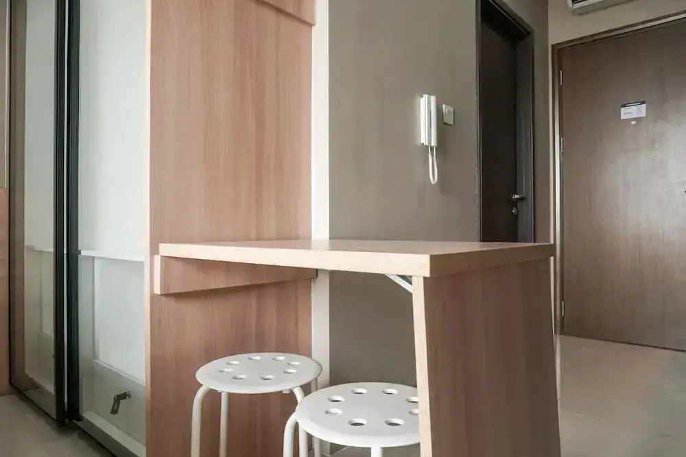Джакарта: Comfortable Design Studio Apartment Ciputra International