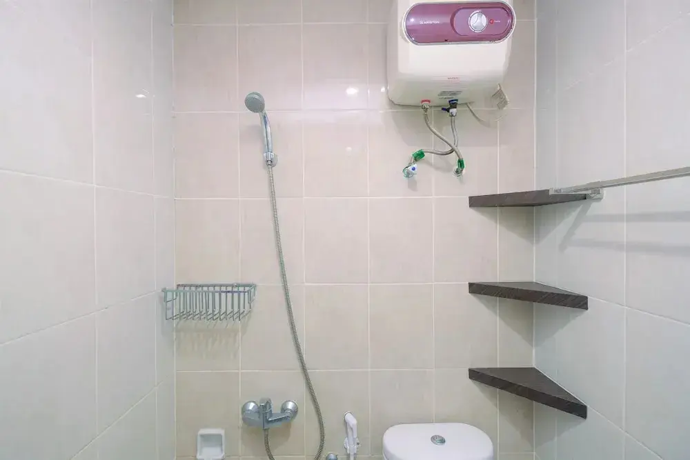 Джакарта: Relax Studio at Nifarro Apartment