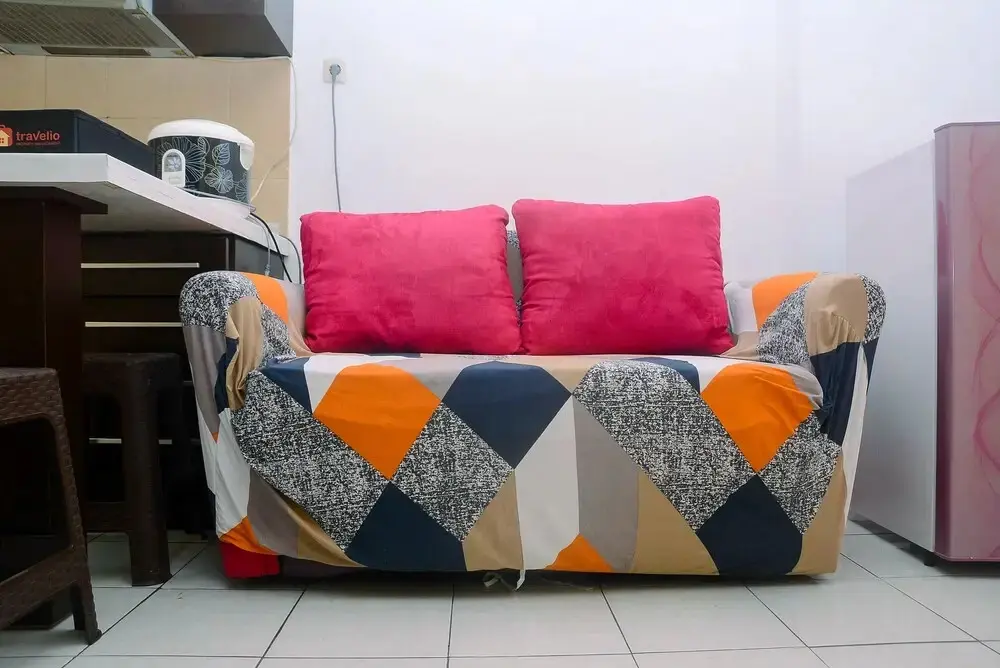 Джакарта: Tidy 2BR with Modern Design Green Pramuka City Apartment