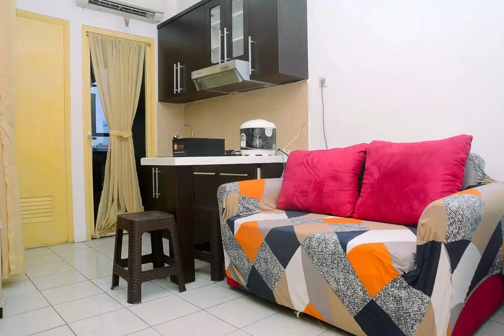Джакарта: Tidy 2BR with Modern Design Green Pramuka City Apartment