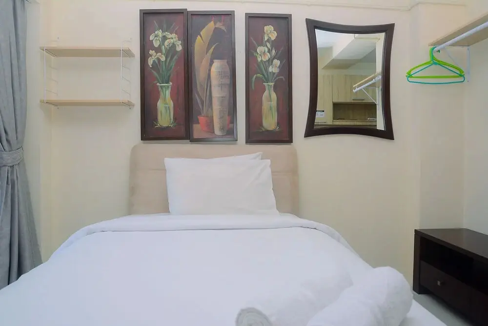 Джакарта: Comfy with City View Studio at Tifolia Apartment