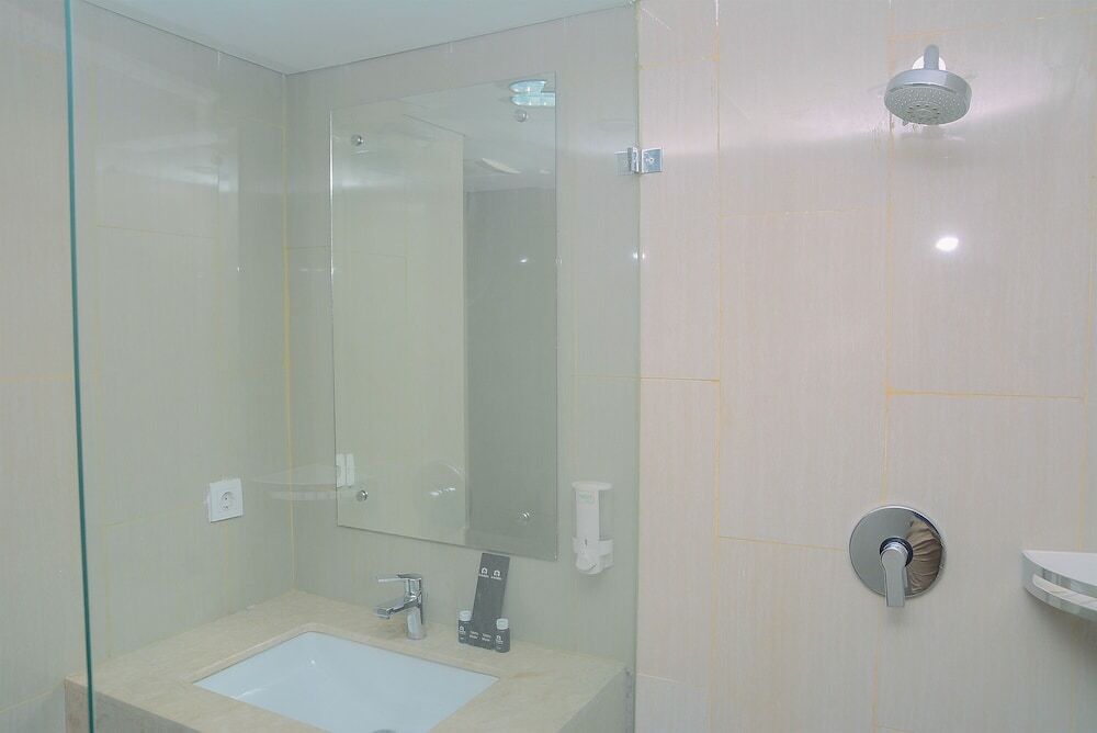 Джакарта: Minimalist and Relax Studio Apartment at H Residence