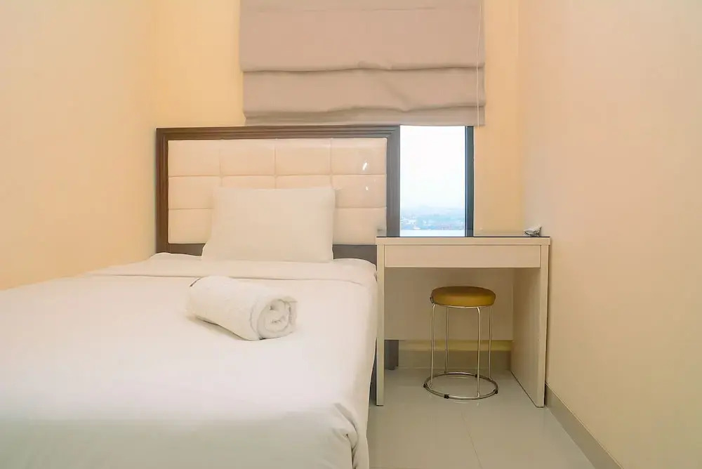 Джакарта: Cozy and Elegant 2BR Apartment at Kebayoran Icon
