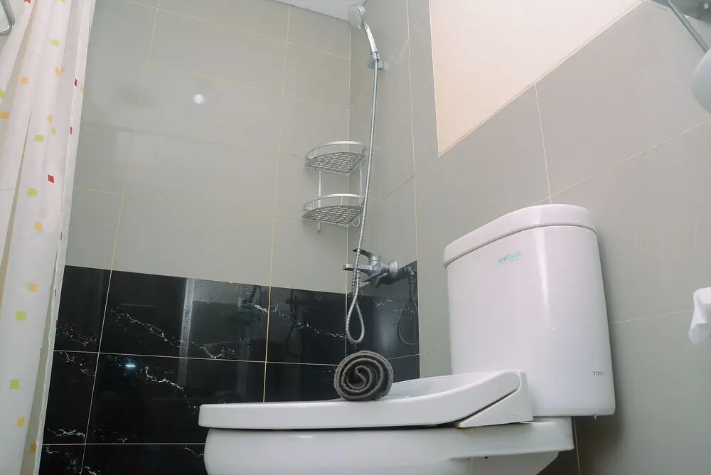 Джакарта: Cozy and Elegant 2BR Apartment at Kebayoran Icon