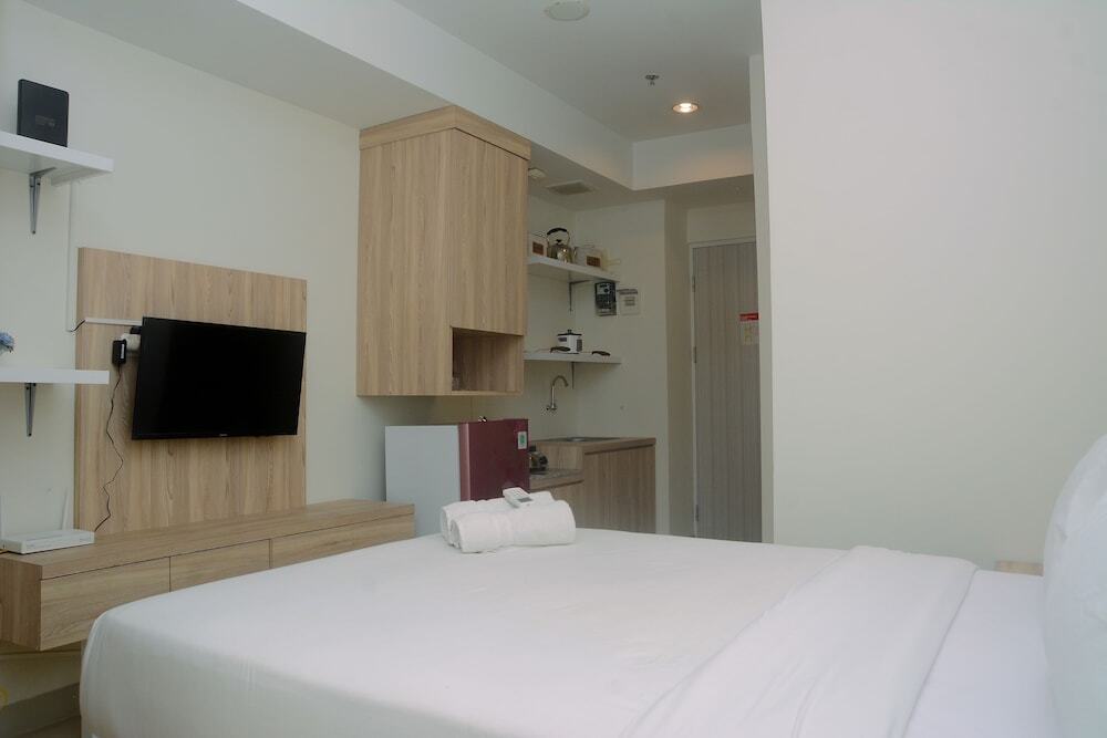 Бекаси: Simply Comfort Studio at Grand Kamala Lagoon Apartment