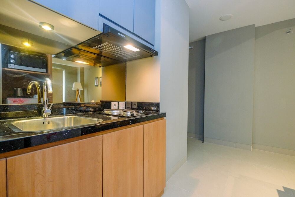 Чикаранг: Wonderful 1BR Apartment at Mustika Golf Residence with Golf View