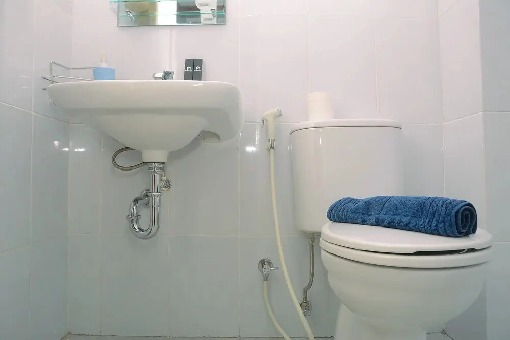 Бекаси: Cozy and Minimalist Studio Patraland Urbano Apartment near Bekasi Station