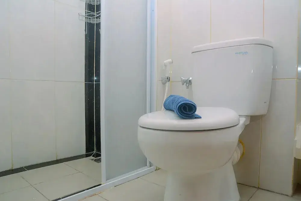 Бекаси: Stylish 1BR Grand Kamala Lagoon Apartment