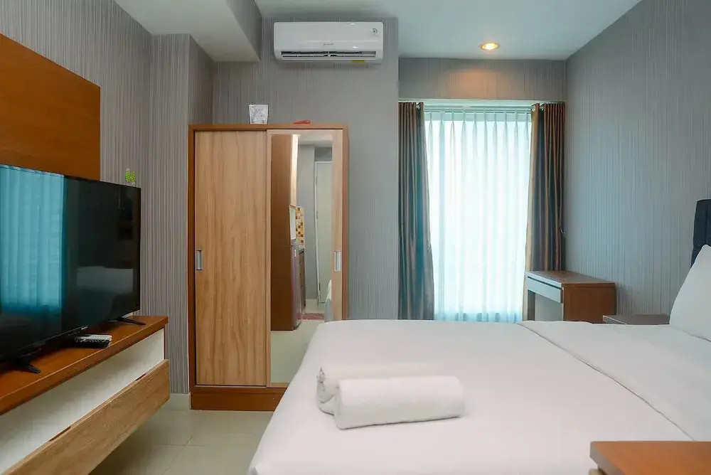 Бекаси: Comfortable Studio Grand Kamala Lagoon Apartment
