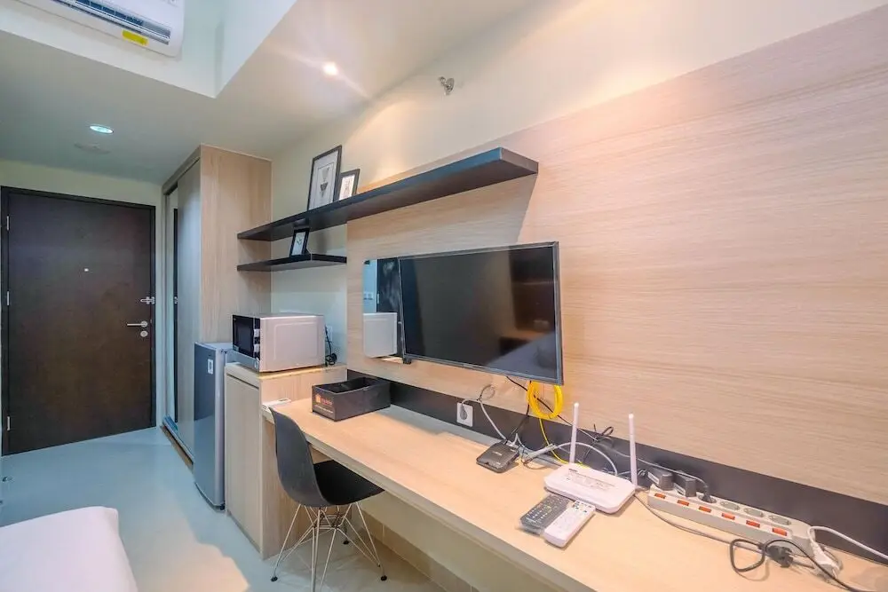 Чикаранг: New Furnished with Cozy Stay @ Studio Mustika Golf Residence Apartment