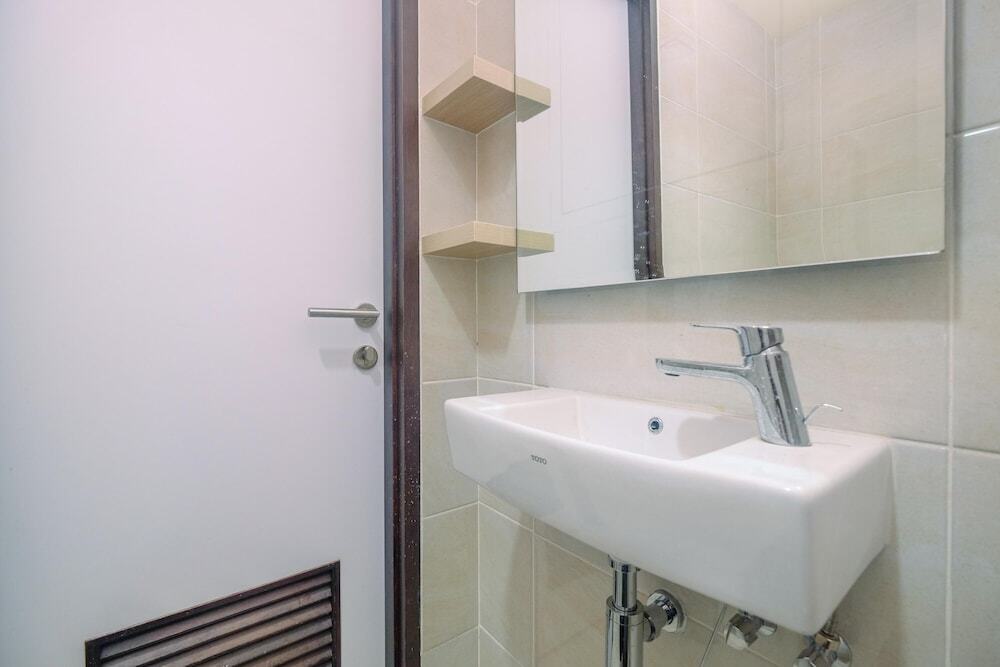 Чикаранг: New Furnished with Cozy Stay @ Studio Mustika Golf Residence Apartment