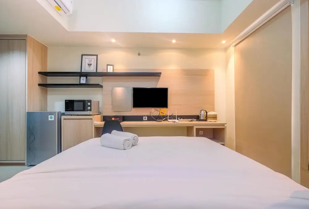 Чикаранг: New Furnished with Cozy Stay @ Studio Mustika Golf Residence Apartment