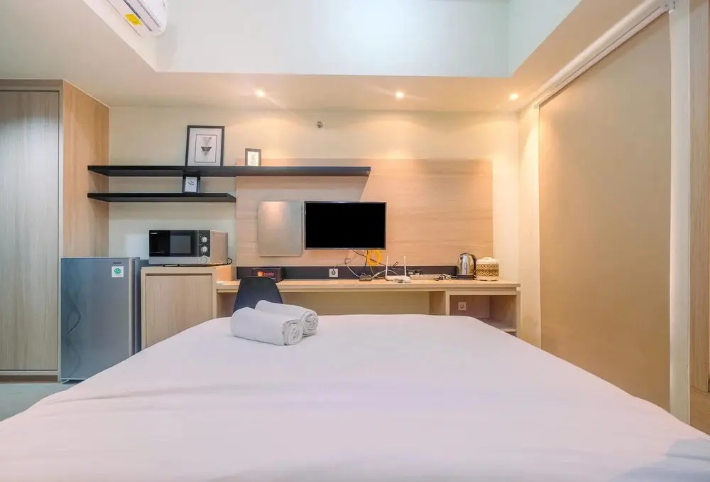 Чикаранг: New Furnished with Cozy Stay @ Studio Mustika Golf Residence Apartment