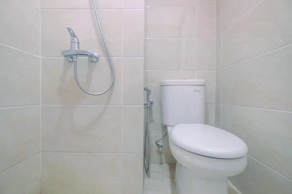 Чикаранг: New Furnished with Cozy Stay @ Studio Mustika Golf Residence Apartment