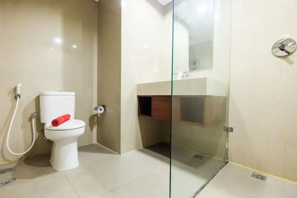 Джакарта: Spacious Fully Furnished Studio Apartment H Residence near MT Haryono