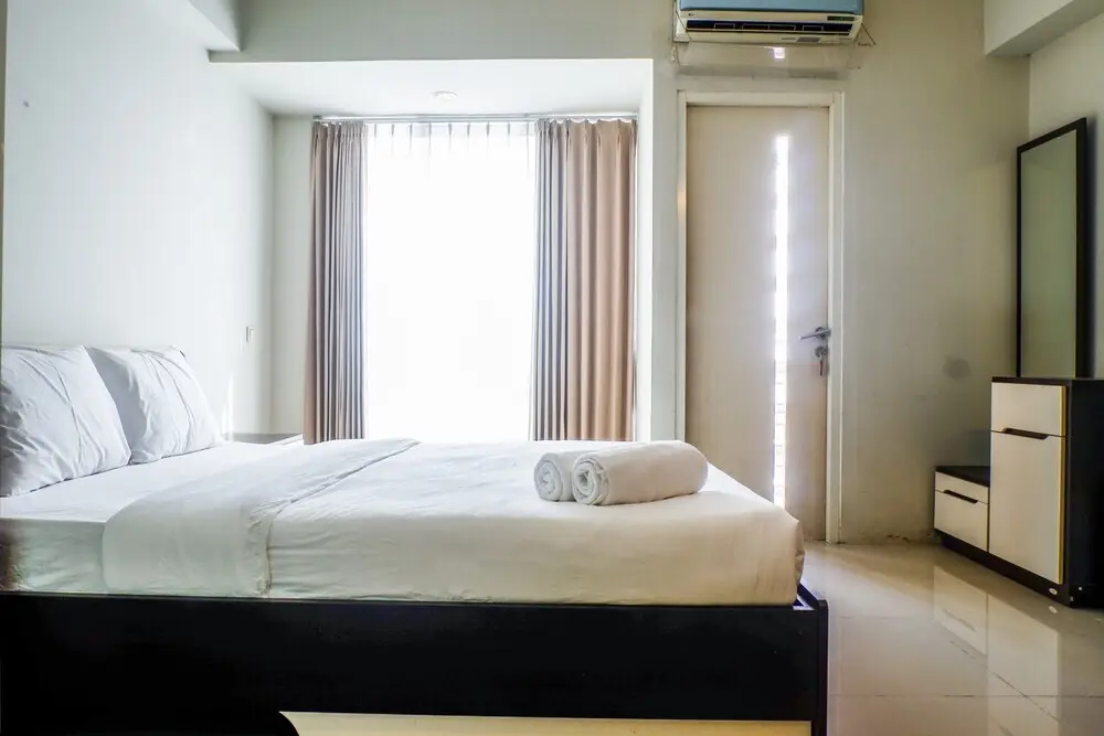 Сурабая: Studio Suite Room at The Square Apartment
