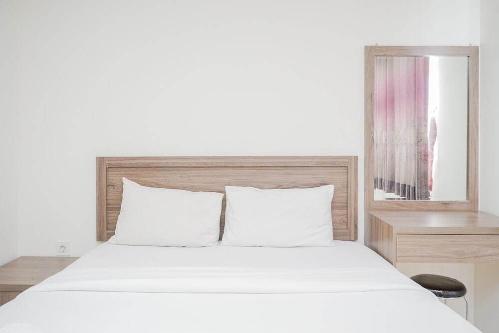 Modern and Good Choice for Studio Room Bintaro Icon Apartment — фото 1