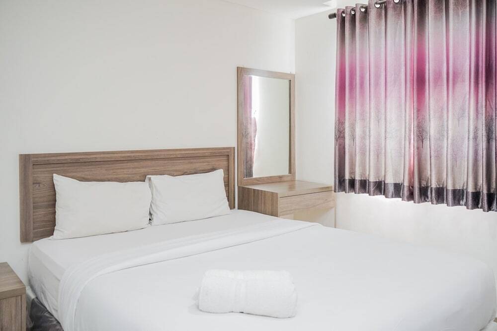 Южный Тангеранг: Modern and Good Choice for Studio Room Bintaro Icon Apartment