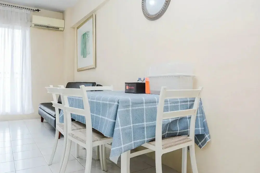 Бекаси: Comfy 2BR Mutiara Bekasi Apartement