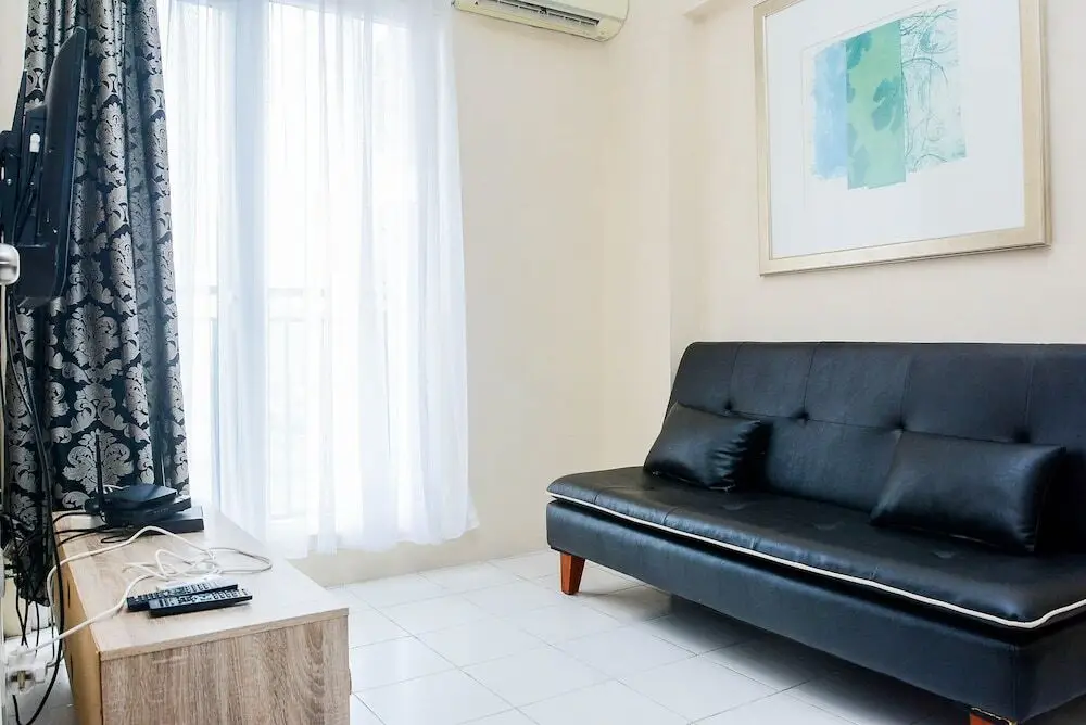 Бекаси: Comfy 2BR Mutiara Bekasi Apartement