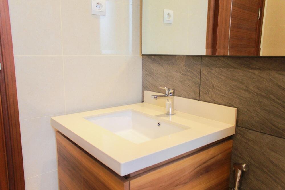 Legok: Brand New & Super Comfy 1BR Marigold Nava Park Apartment