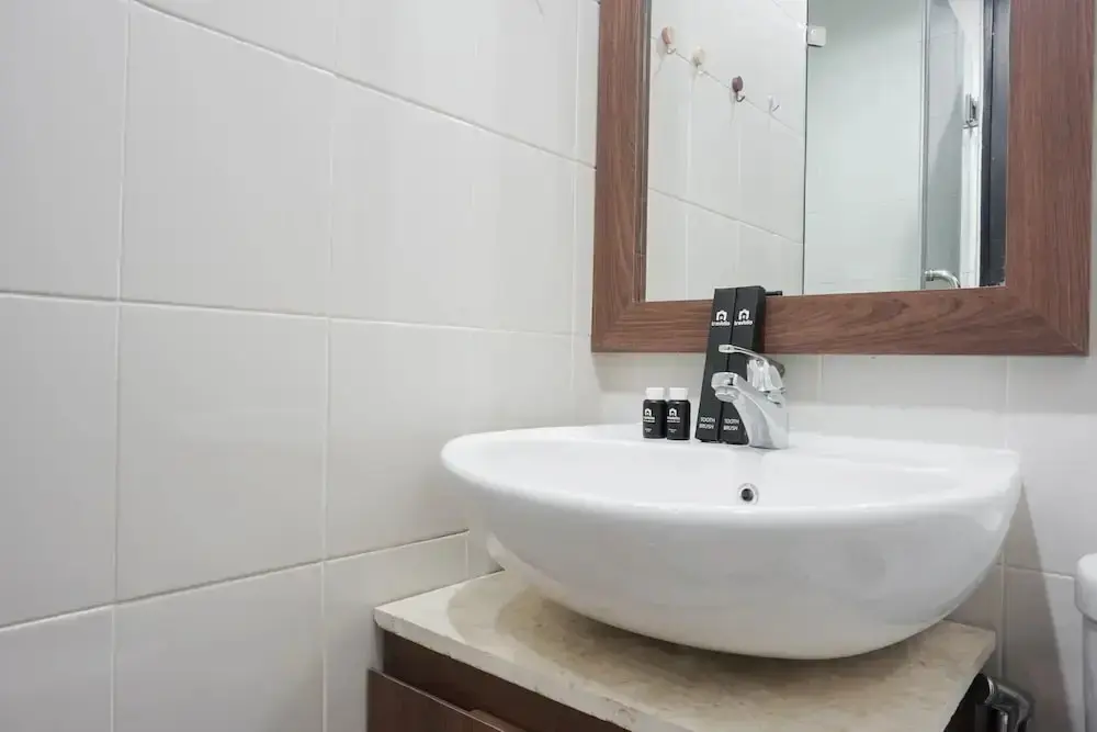 Джакарта: Comfort Studio Cervino Village Apartment near Casablanca