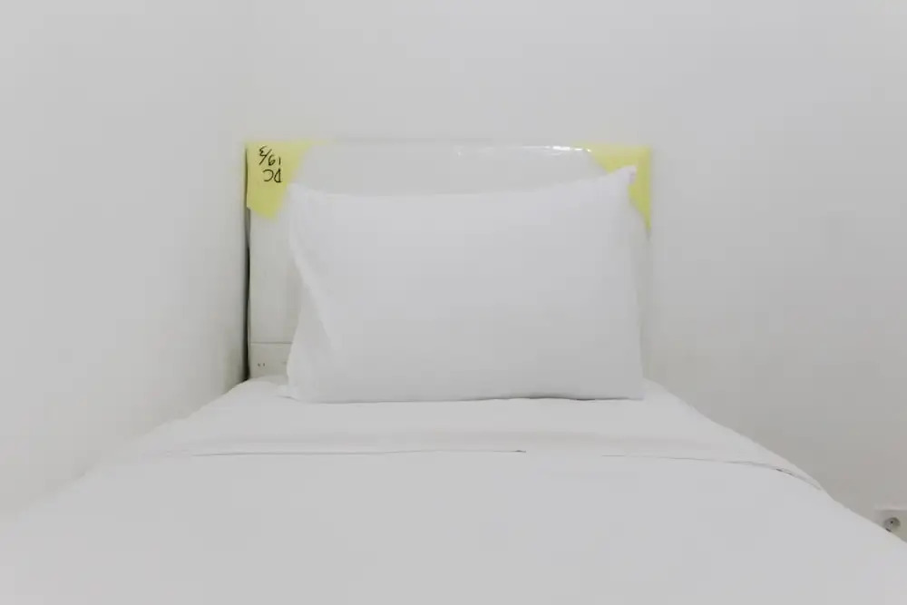 Джакарта: Homey and Cozy 2BR Bassura City Apartment near Mall