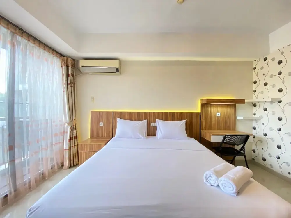 Бандунг: Spacious Studio Room at Beverly Dago Apartment
