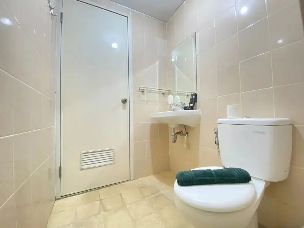 Бандунг: Spacious 2BR Corner Apartment at Parahyangan Residence near UNPAR