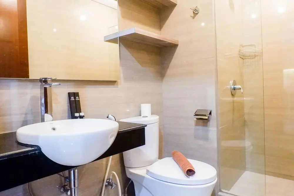 Сурабая: Strategic 2BR Apartment Connected to Marvell City Mall at The Linden