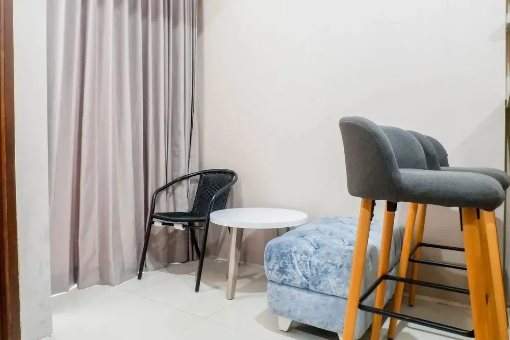 Сурабая: Strategic 2BR Apartment Connected to Marvell City Mall at The Linden