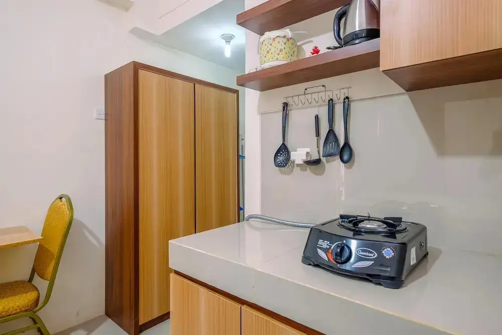 Богор: Comfy Studio at Bogorienze Apartment near The Jungle Waterpark