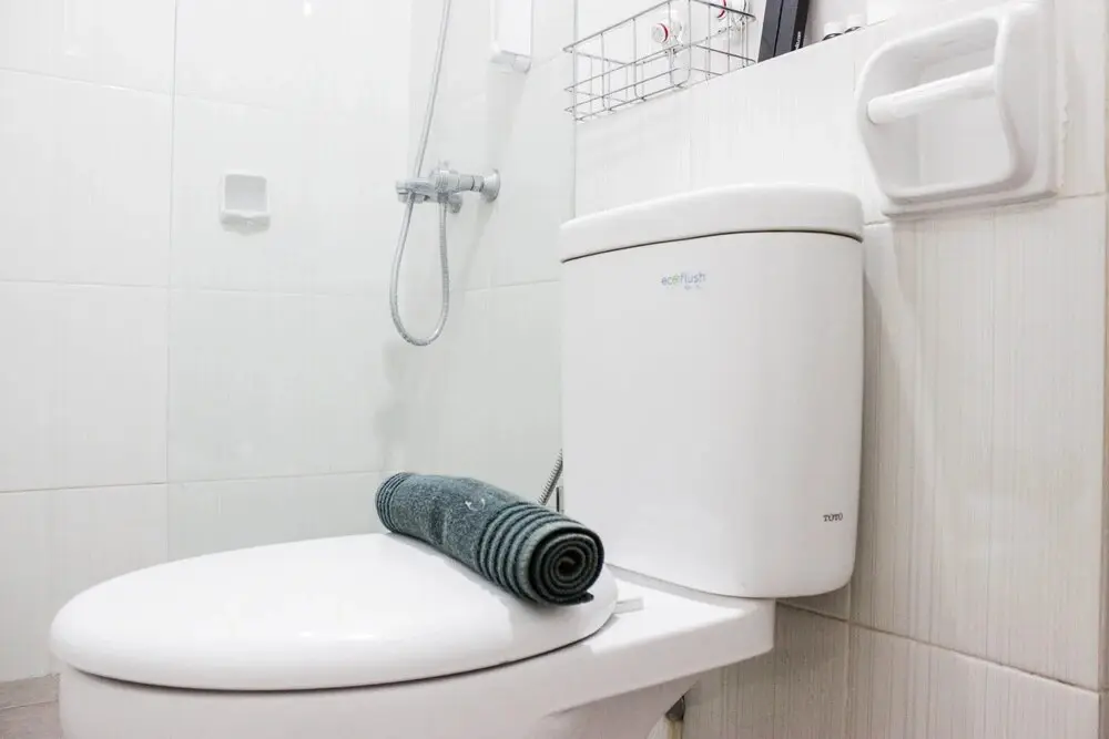 Бандунг: Modern & Gorgeous 2BR Apartment at Newton Residence