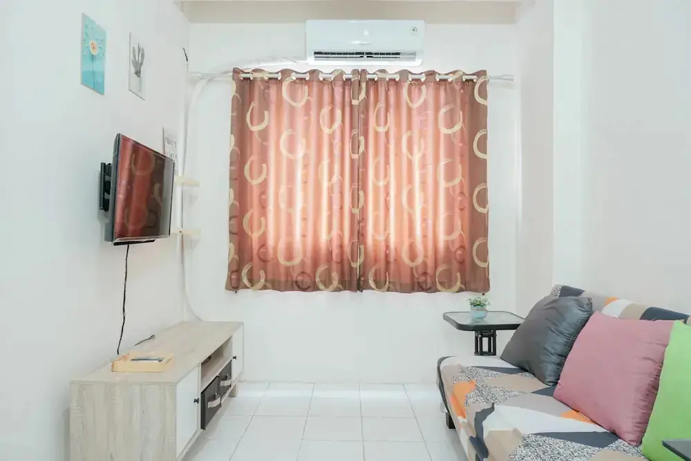 Джакарта: Nice and Homey 2BR City Park Apartment