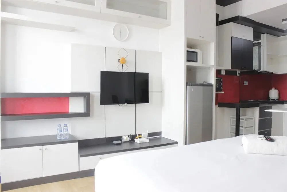 Бандунг: Pleasant and Comfy Studio Room at Emerald Towers Apartment