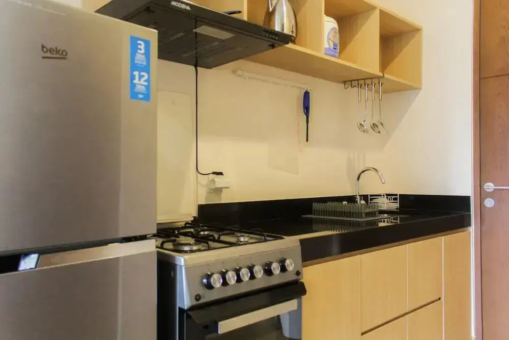 Джакарта: Wonderful Studio at The Newton Ciputra World 2 Apartment