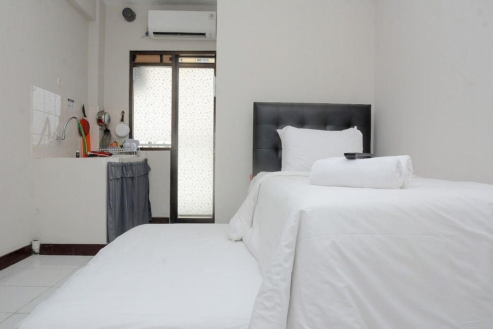 Бекаси: Alluring Studio at Lagoon Apartment near Bekasi Town Square